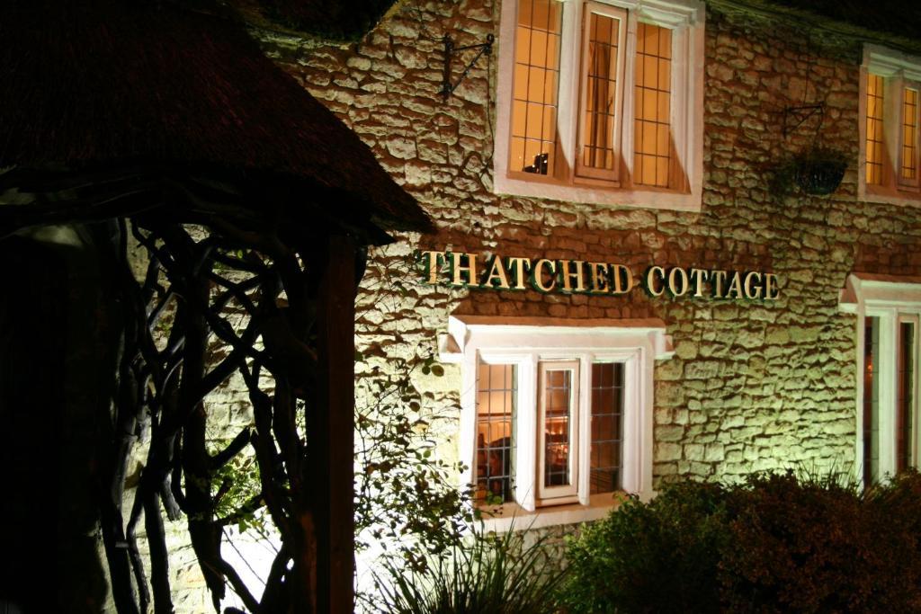 Thatched Cottage シェプトン・マレット エクステリア 写真